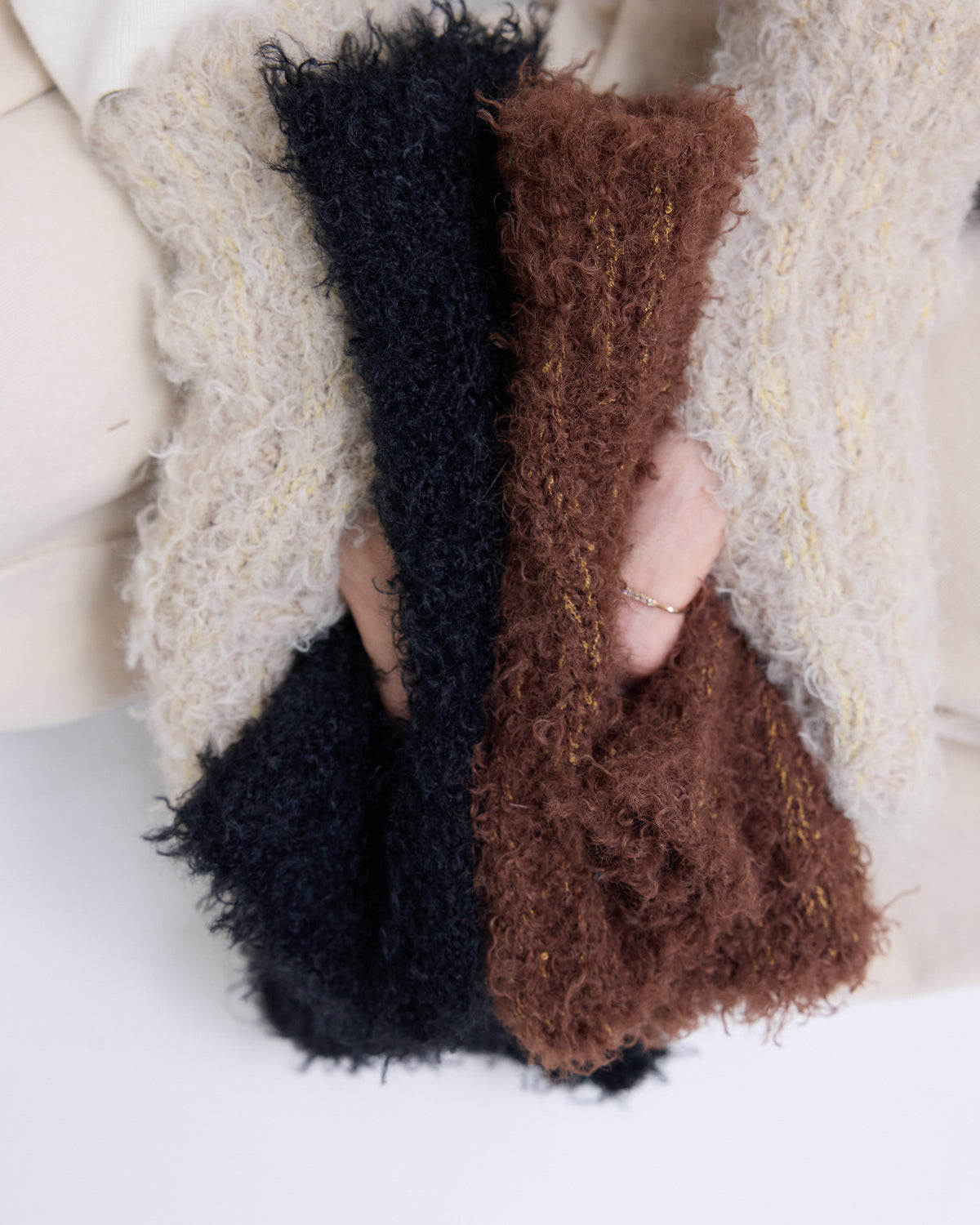 Bouclé Knit Gloves